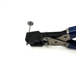 Hand hole punch for plastic cards - round hole card punch