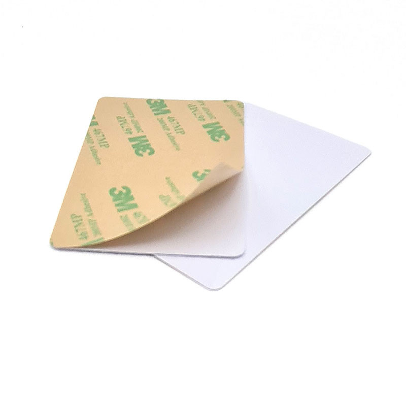 Lot de 100 cartes à imprimer PVC blanches - 1 face adhésive Lot de 100 cartes à imprimer PVC blanches - 1 face adhésive