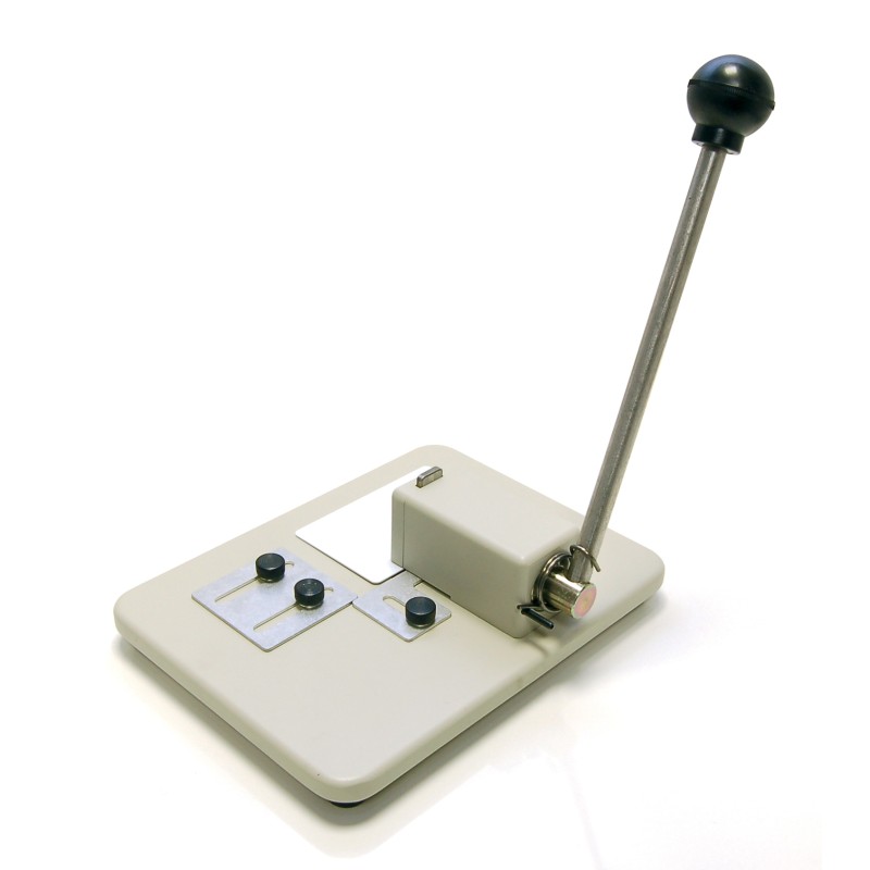 Perforatrice de table Perforatrice de table