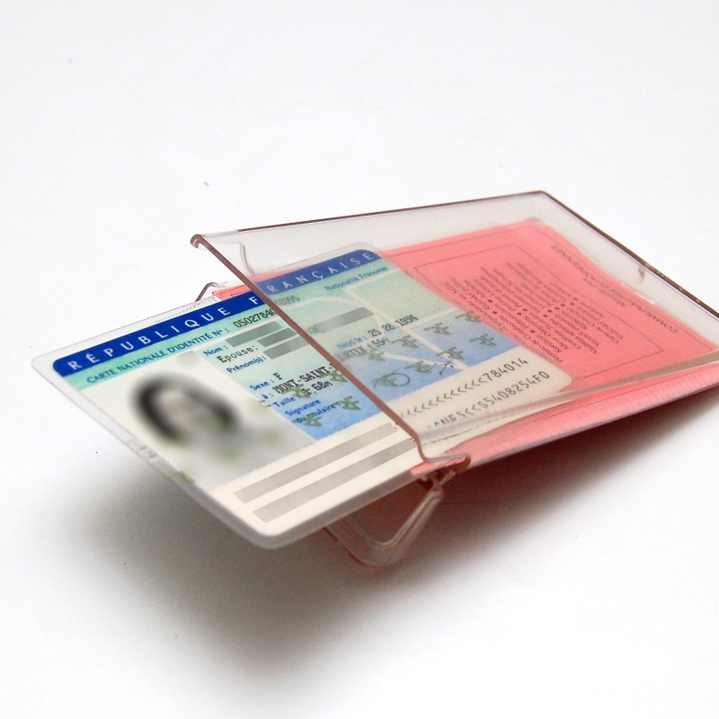 Clearbox slim ID holder - not waterproof Clearbox slim ID holder - not waterproof